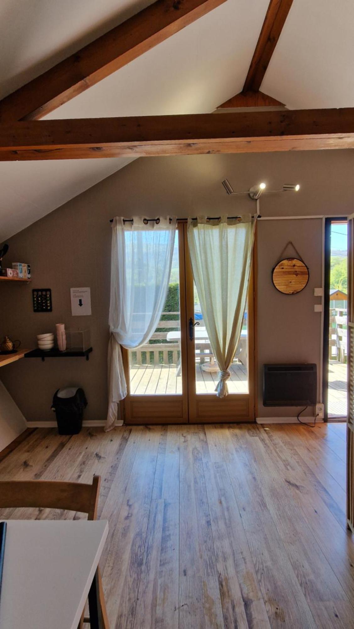 Chalet Bord De Lac Avec Piscine N2E Laffrey Екстериор снимка
